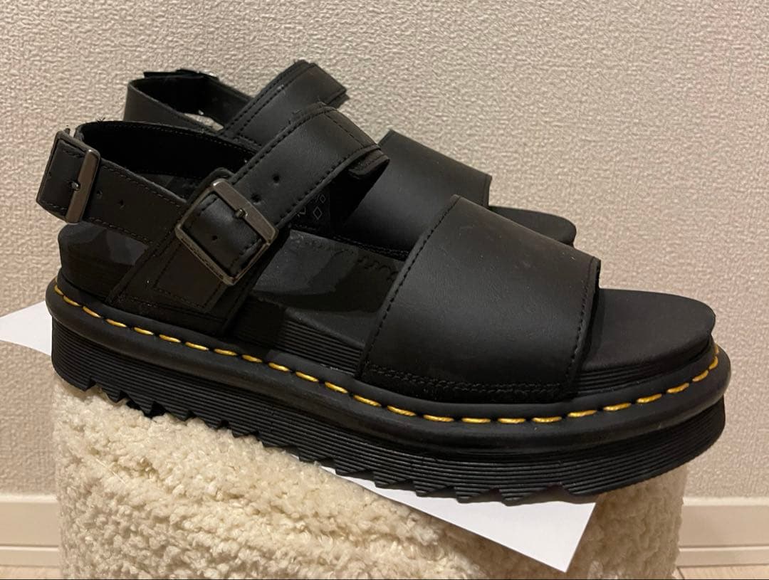 UK8ドクターマーチン Dr.Martens VOSS STRAP SANDAL