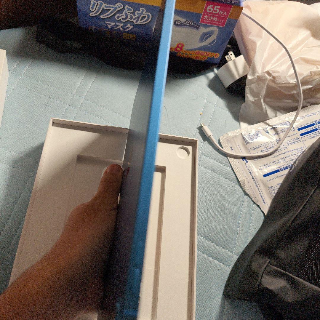 iPad 第10世代 256GB ブルー 　値下げ　不可