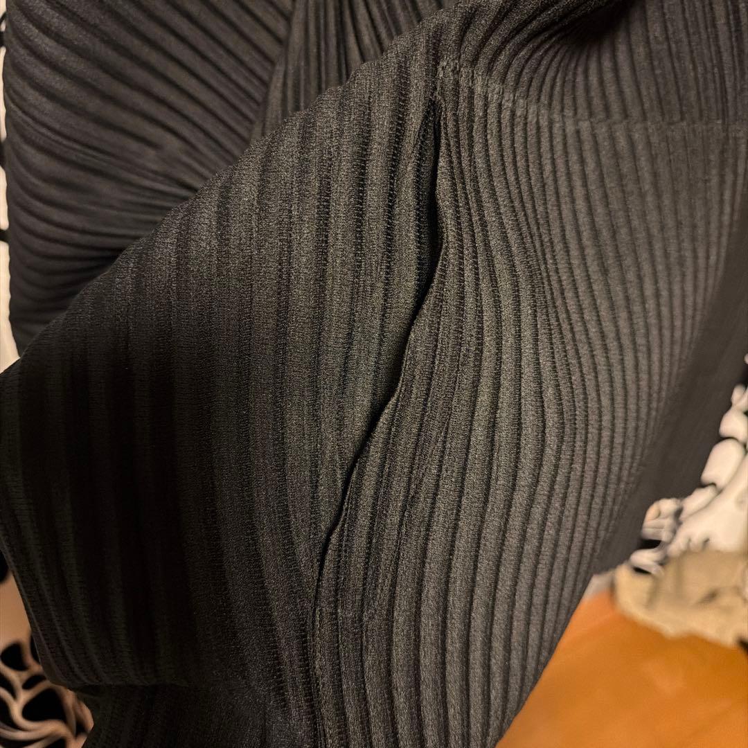 イッセイミヤケ オムプリッセ フーディ