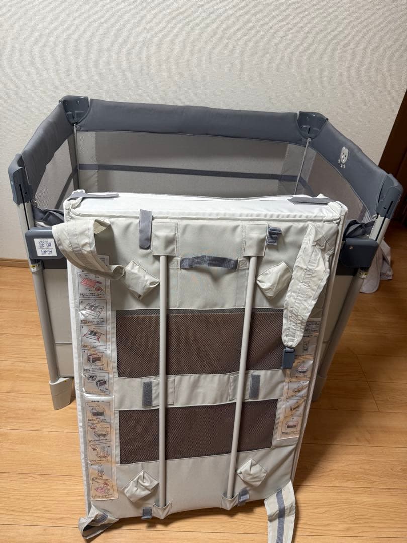 超美品❗️折りたたみベビーベッド グレー