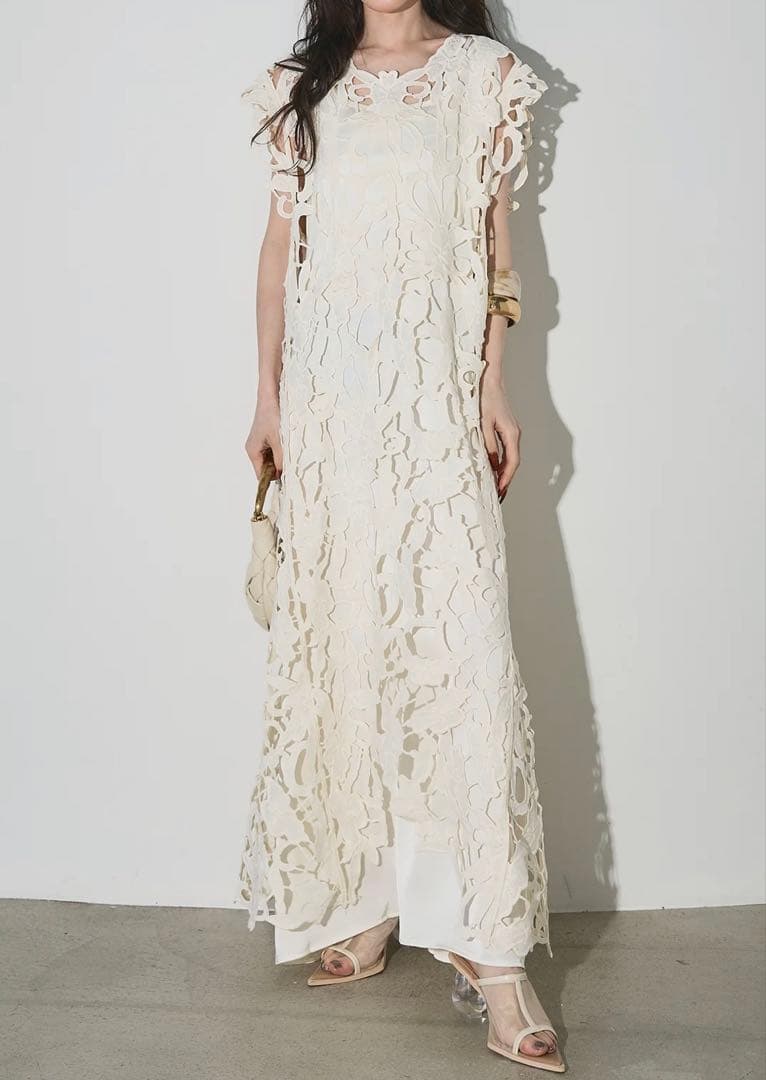 ANDREA AUBREY レースレイヤードワンピース　セレモニードレス