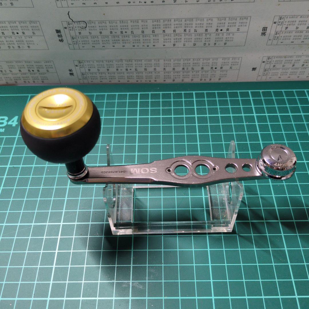 AG41 ／Ａ７６６３Ｃbベイトリール用カスタムハンドル ゴールド/ブラック