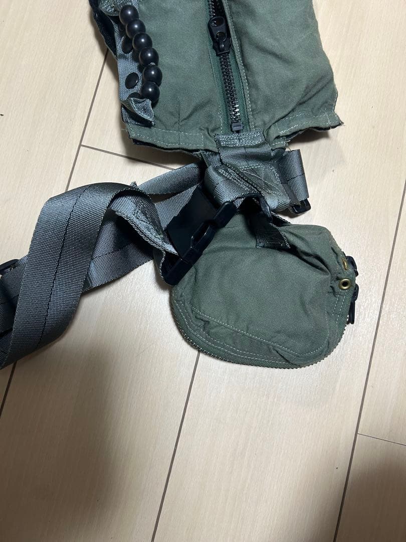 米軍放出品LPU-32/P ライフプリザーバー