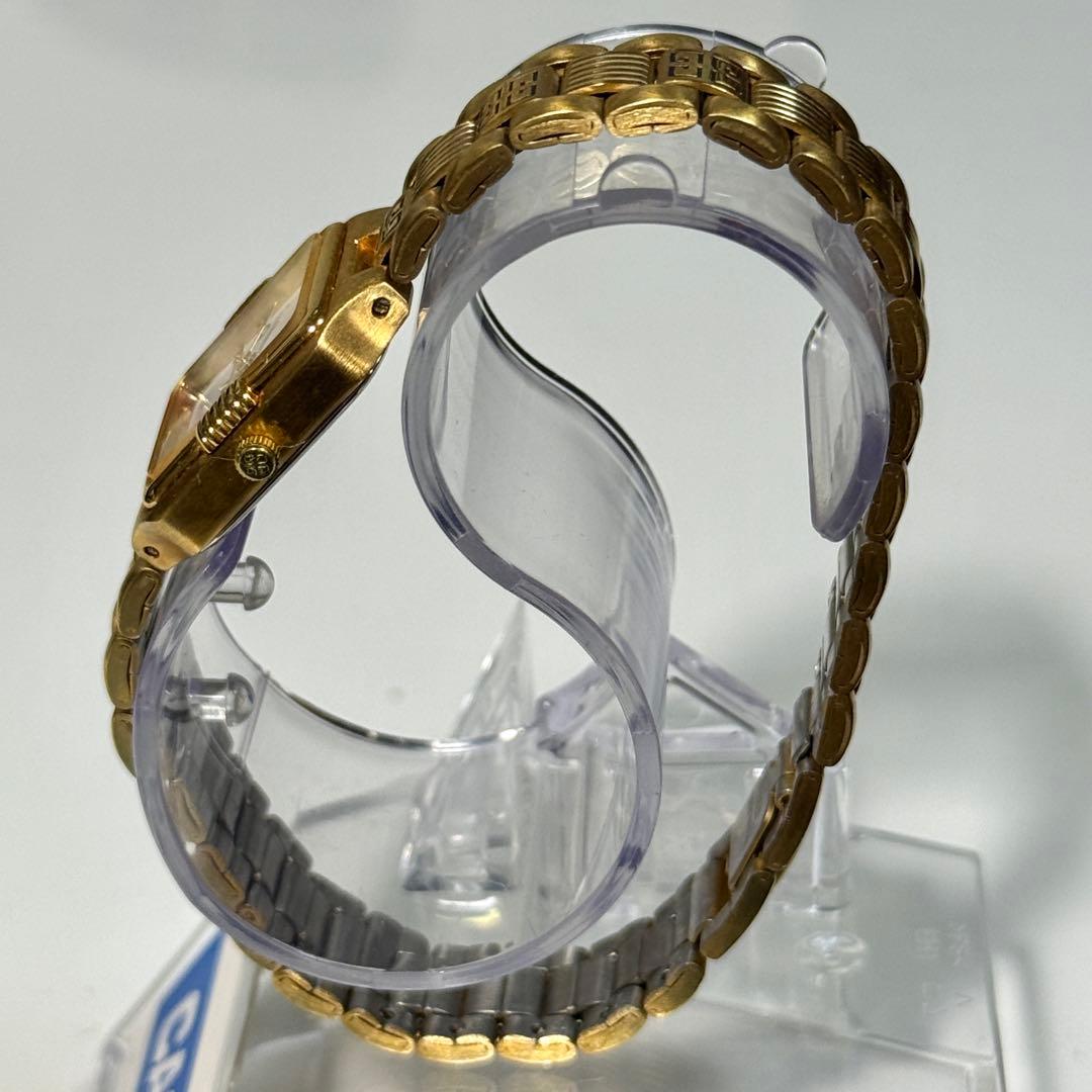 GIVENCHY ジバンシィ 227 白文字盤 レディース ゴールド