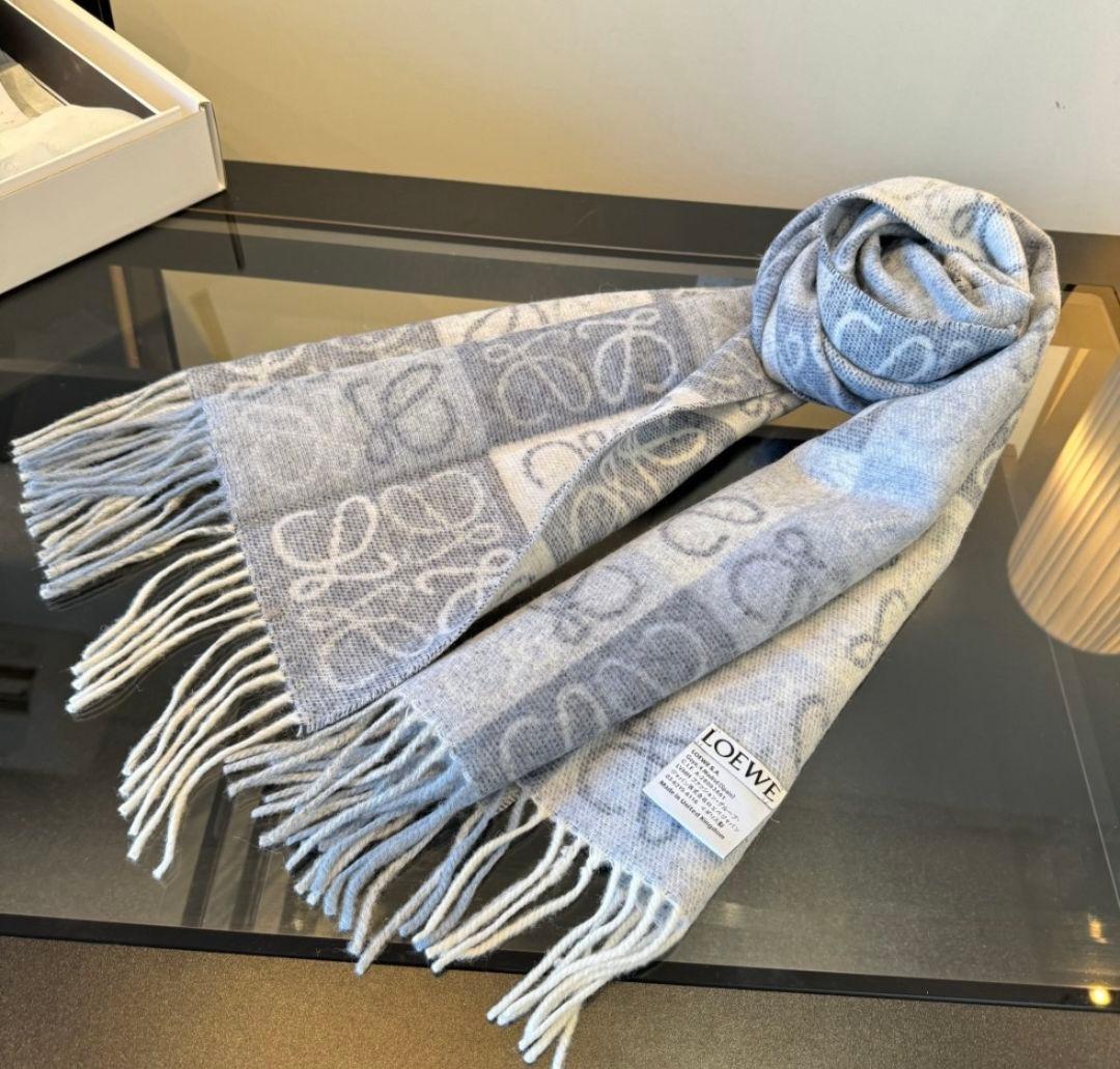LOEWE グレー・ブルーのチェック柄ウールスカーフ