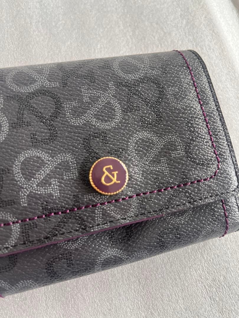 【未使用】PINKY&DIANNE ピンキー グレー ロゴ 二つ折り財布