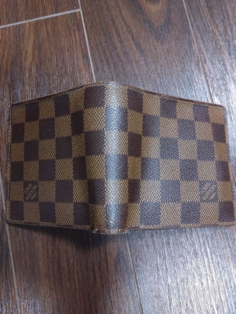 ルイ・ヴィトン ダミエ 二つ折り財布