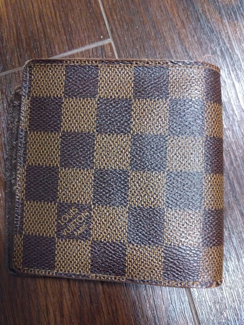 ルイ・ヴィトン ダミエ 二つ折り財布