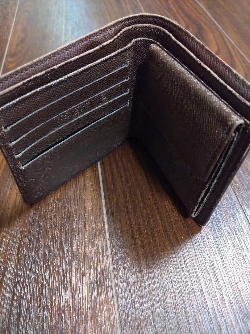 ルイ・ヴィトン ダミエ 二つ折り財布