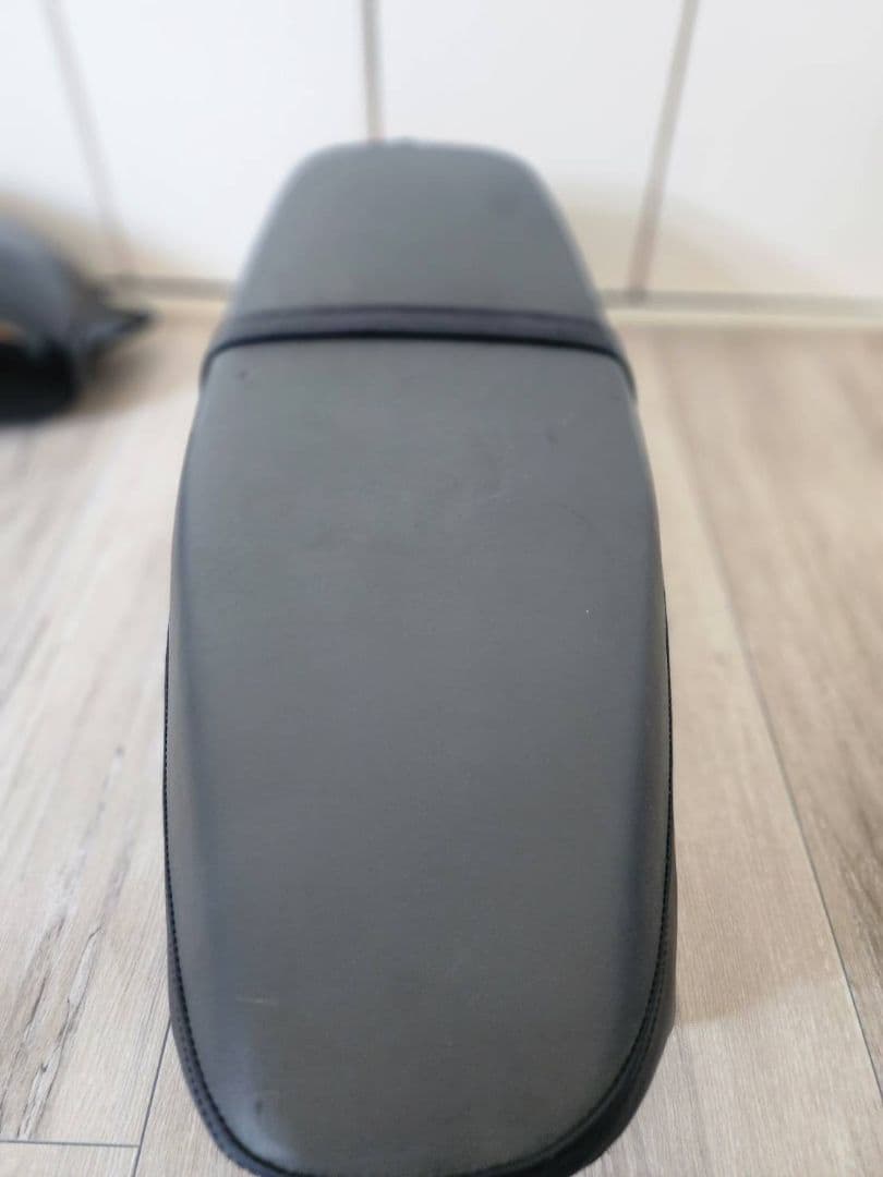 SR400 1998年発売！新品初期型復刻タンク 　シート＆タンデムバーセット