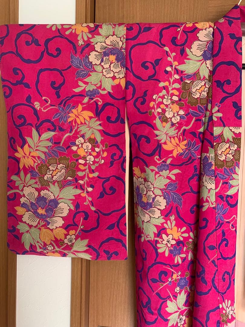 アンティーク着物　大正ロマン　濃いピンク