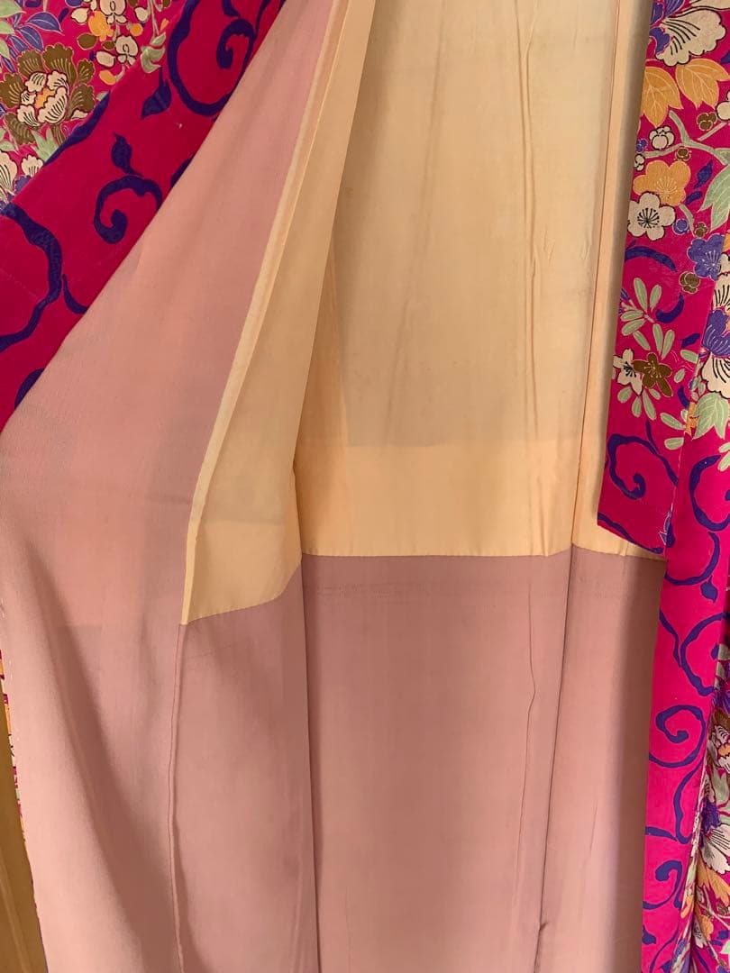 アンティーク着物　大正ロマン　濃いピンク