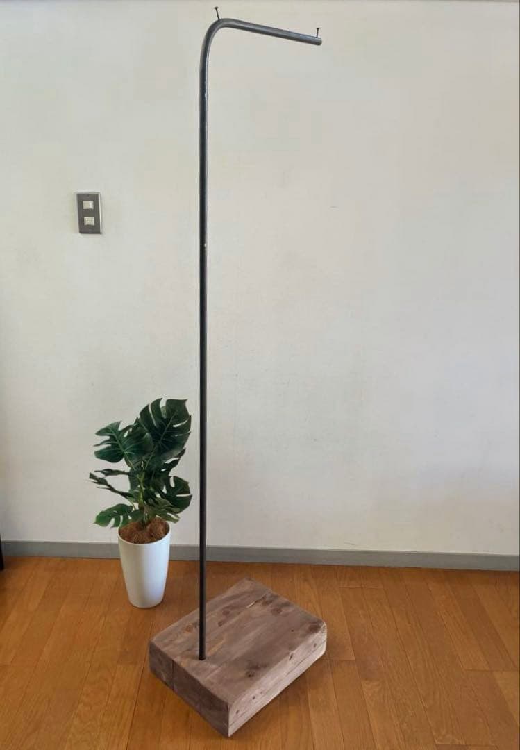 インダストリアル　アイアンコートハンガー　ヴィンテージスタイル　工業系　モダン