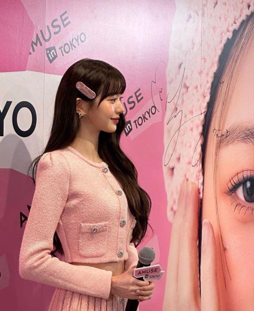 PRADA ヘアクリップ ピンク