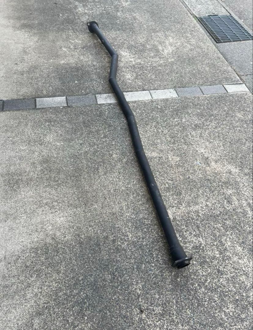 210系クラウンハイブリッド　中間ストレートマフラー