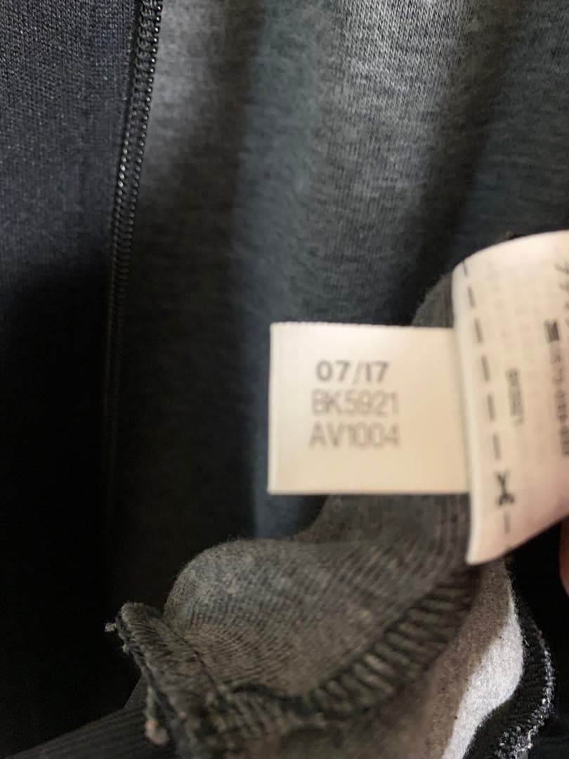 アディダスオリジナル トラックジャケット