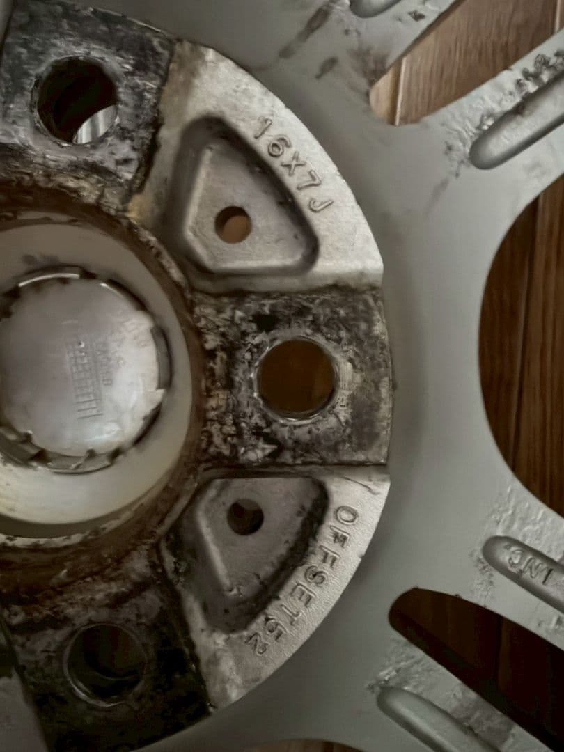 ENKEI 16インチ 4本セット　5穴　114.3 7J オフセット52