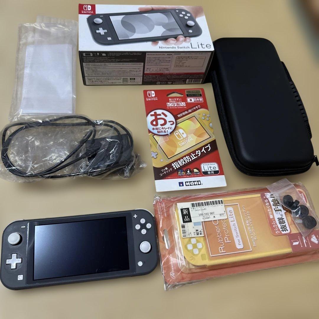 Nintendo　switchライト　箱付き　ジャンク品