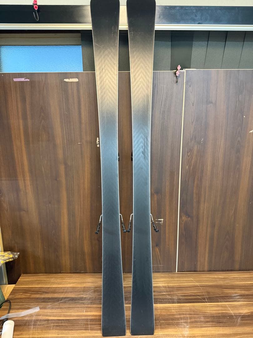 よ*ち様 n*o様 Q3036 フォルクル ディーコン 7.2 144cm スキ