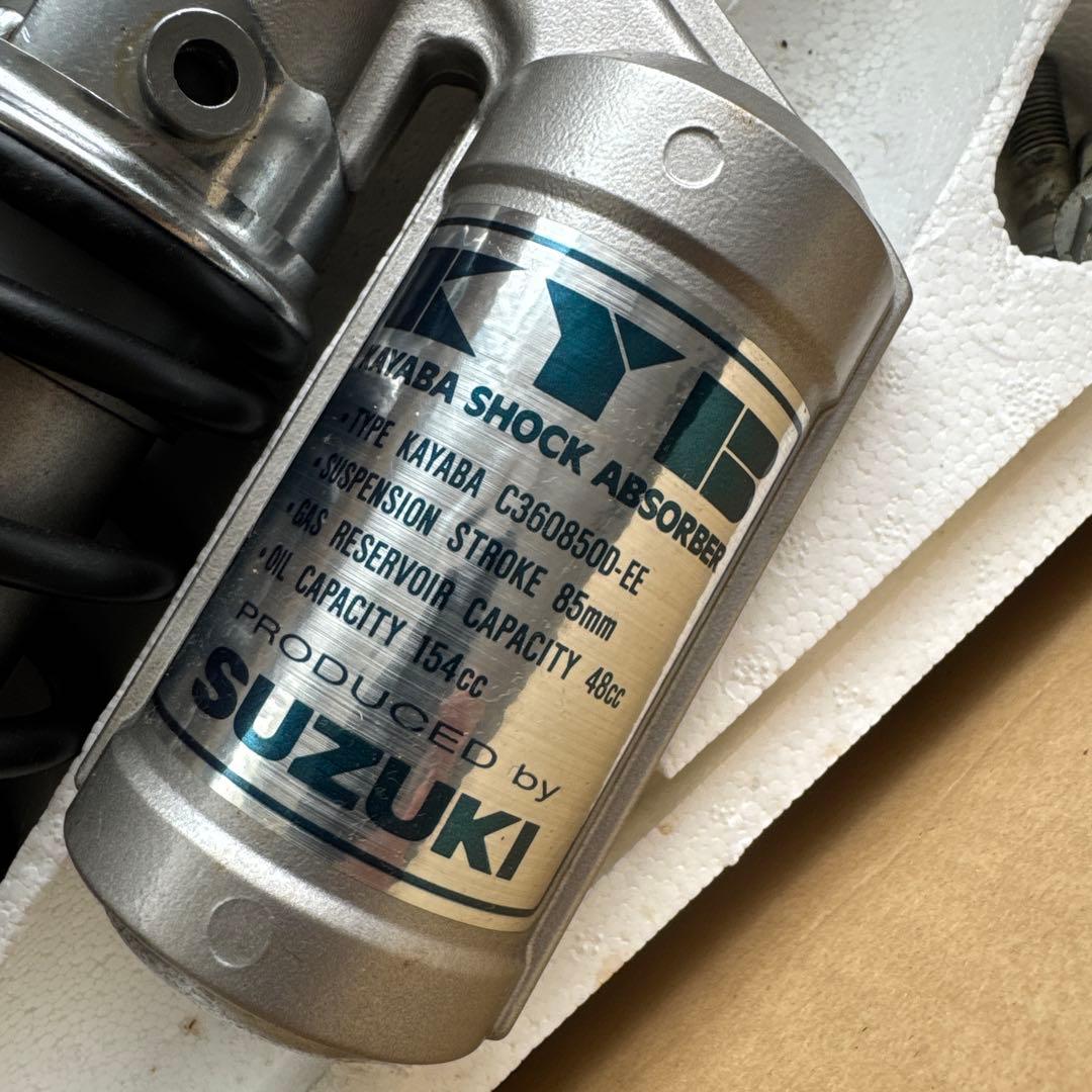 GSX1100S カタナ　国内仕様　純正リアサス