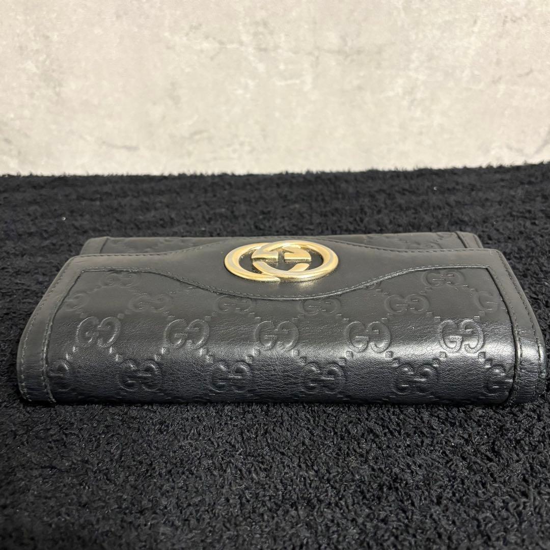 美品 GUCCI シマ インターロッキング フラップ ブラック 長財布