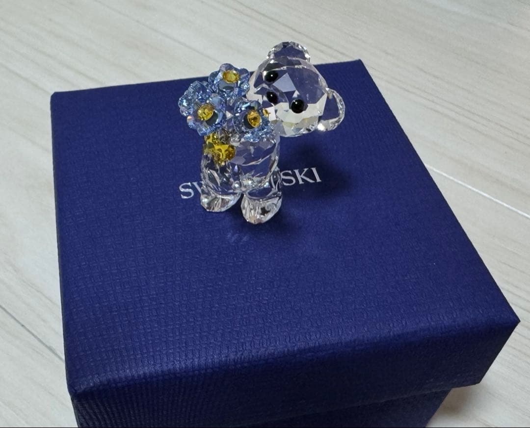 スワロフスキーSWAROVSKI KrisベアForget me not