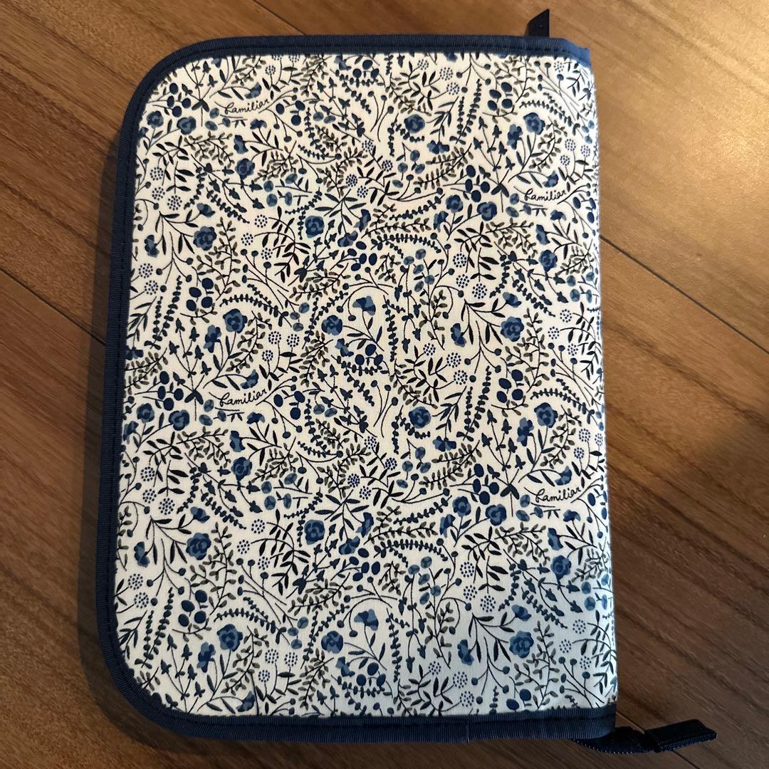ファミリア⭐︎母子手帳ケース