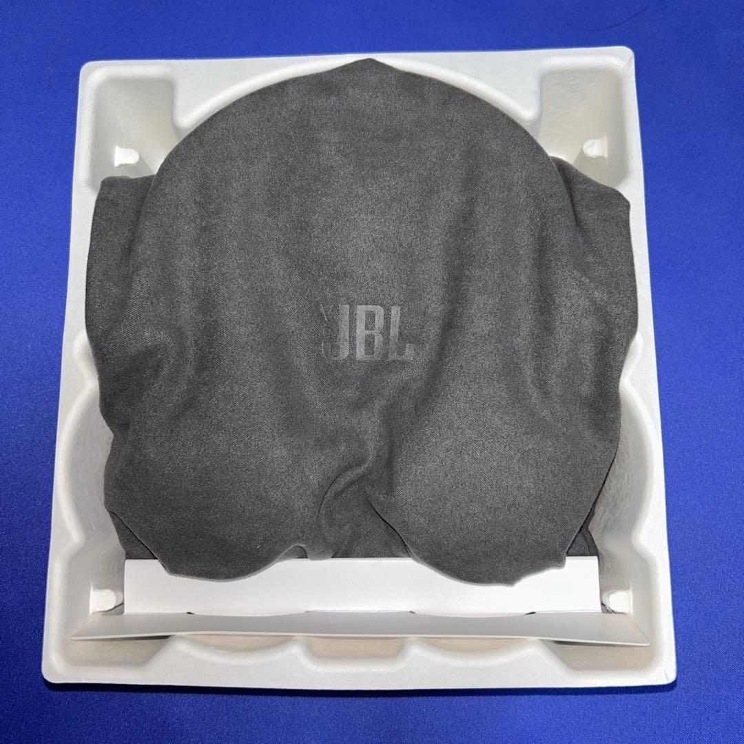 JBL LIVE770nc ホワイト　ワイヤレスヘッドホン