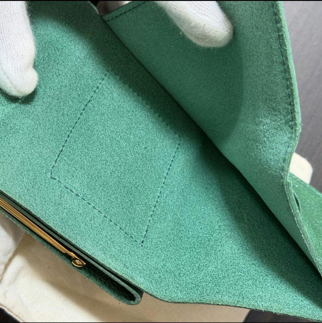 {新品未使用} イルビゾンテ 二つ折り がま口 財布 グリーン