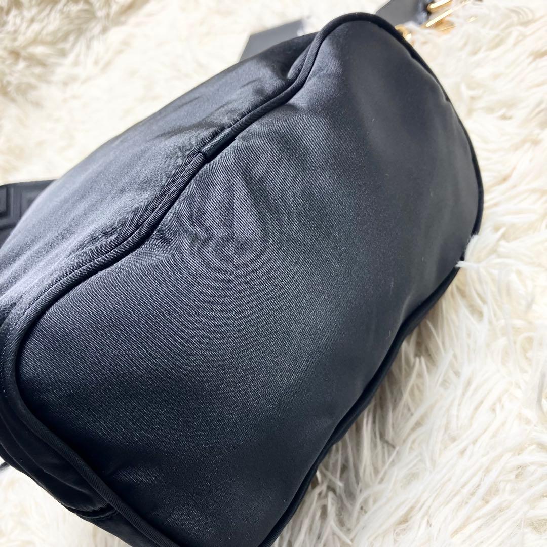 【極美品】 VERSACE ＊巾着 2wayゴールドチェーン メデューサ