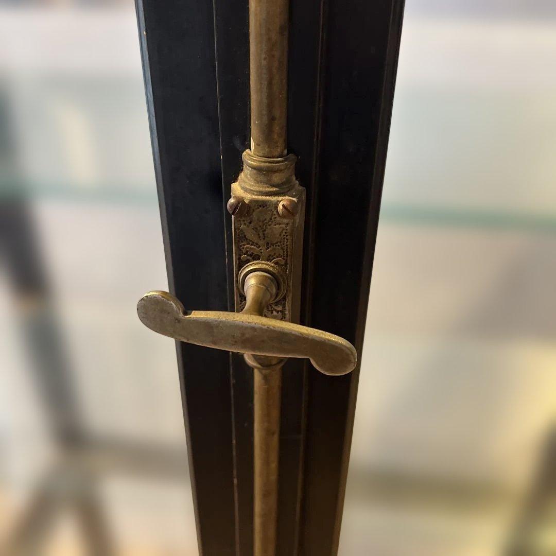 アンティーク　ガラスキャビネット　黒ケビント　医療棚　陳列ケース