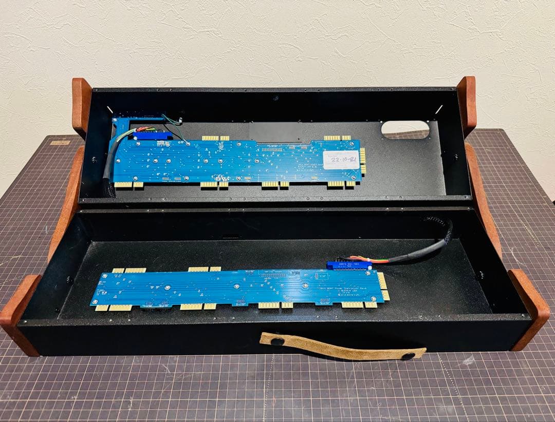 キ*ウ様 Buchla 201e-10 Powered Cabinet