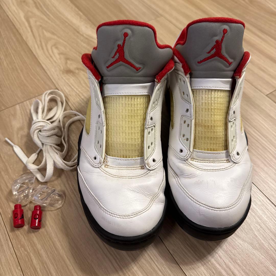 Air Jordan 5 ホワイト/レッド スニーカー