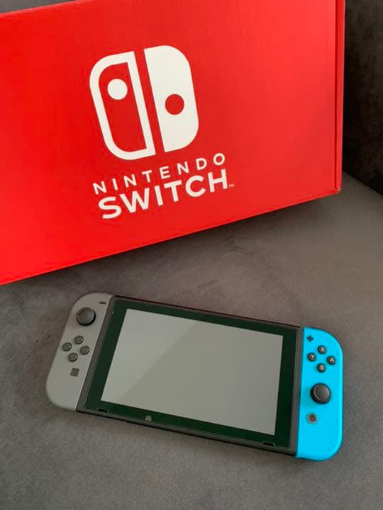 Nintendo Switch 中古 新モデル 限定カスタマイズ版