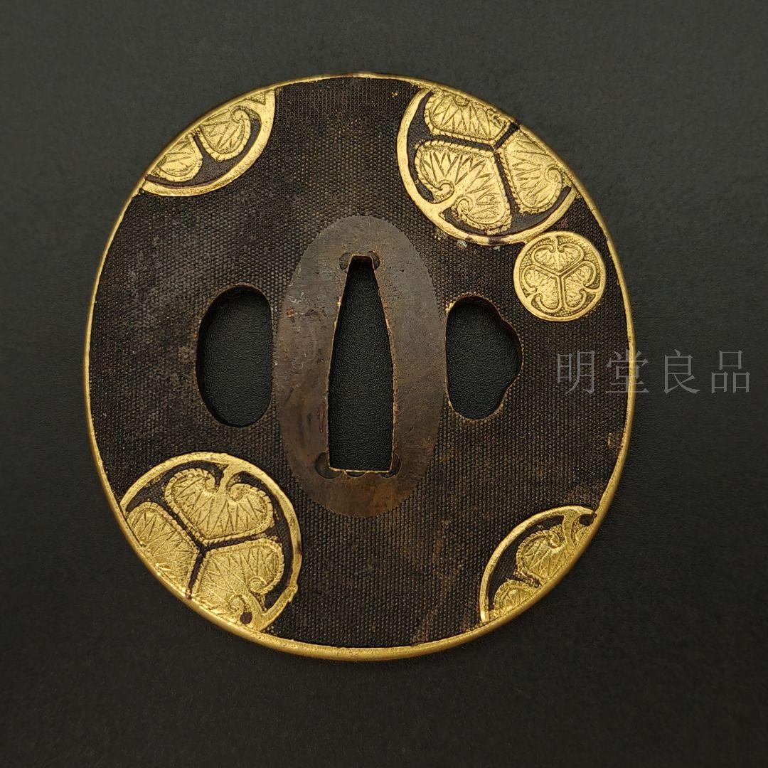 日本刀装具　家紋の図　三つ葉葵　刀鍔　銅地　細工　絵金銀　鍔　刀剣美術　武道具