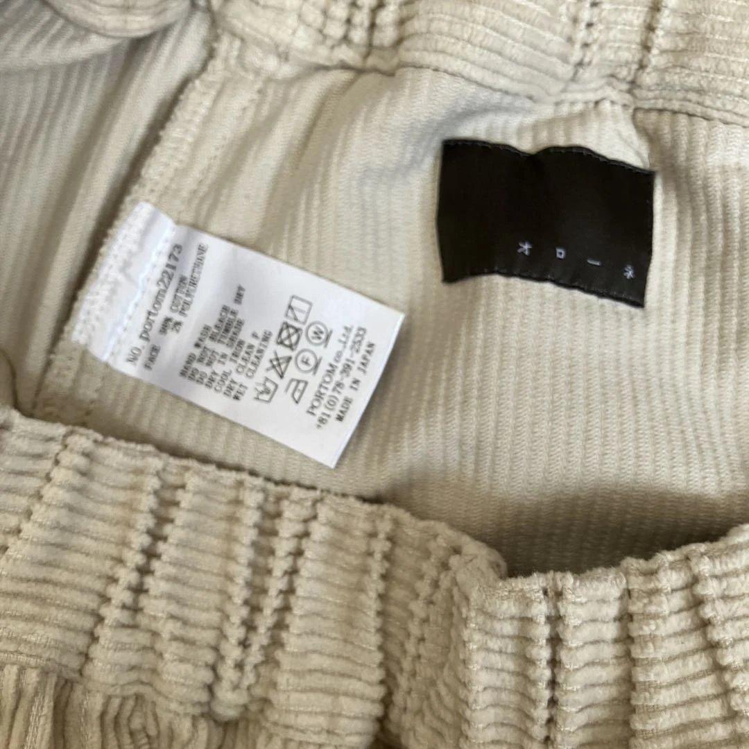 オローネ　コーデュロイバルーンパンツ