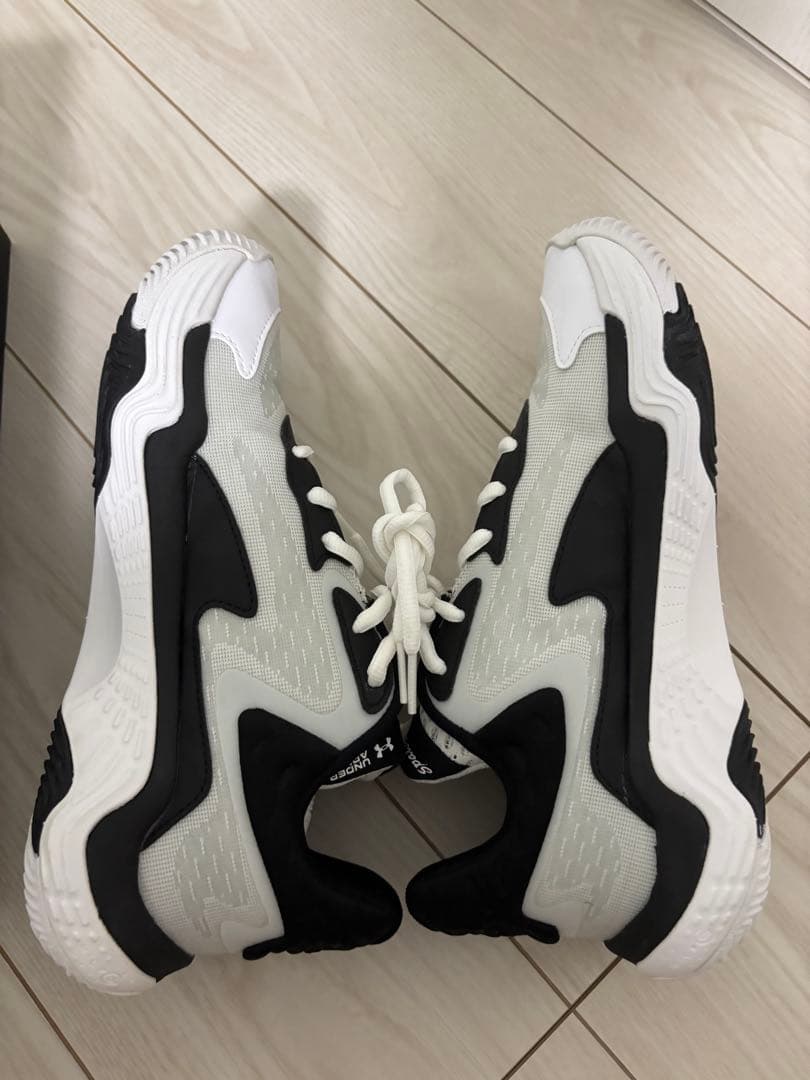 ◆◆◆今限定！！！◆◆◆ 値下げ可能！ アンダーアーマー　スポーン7