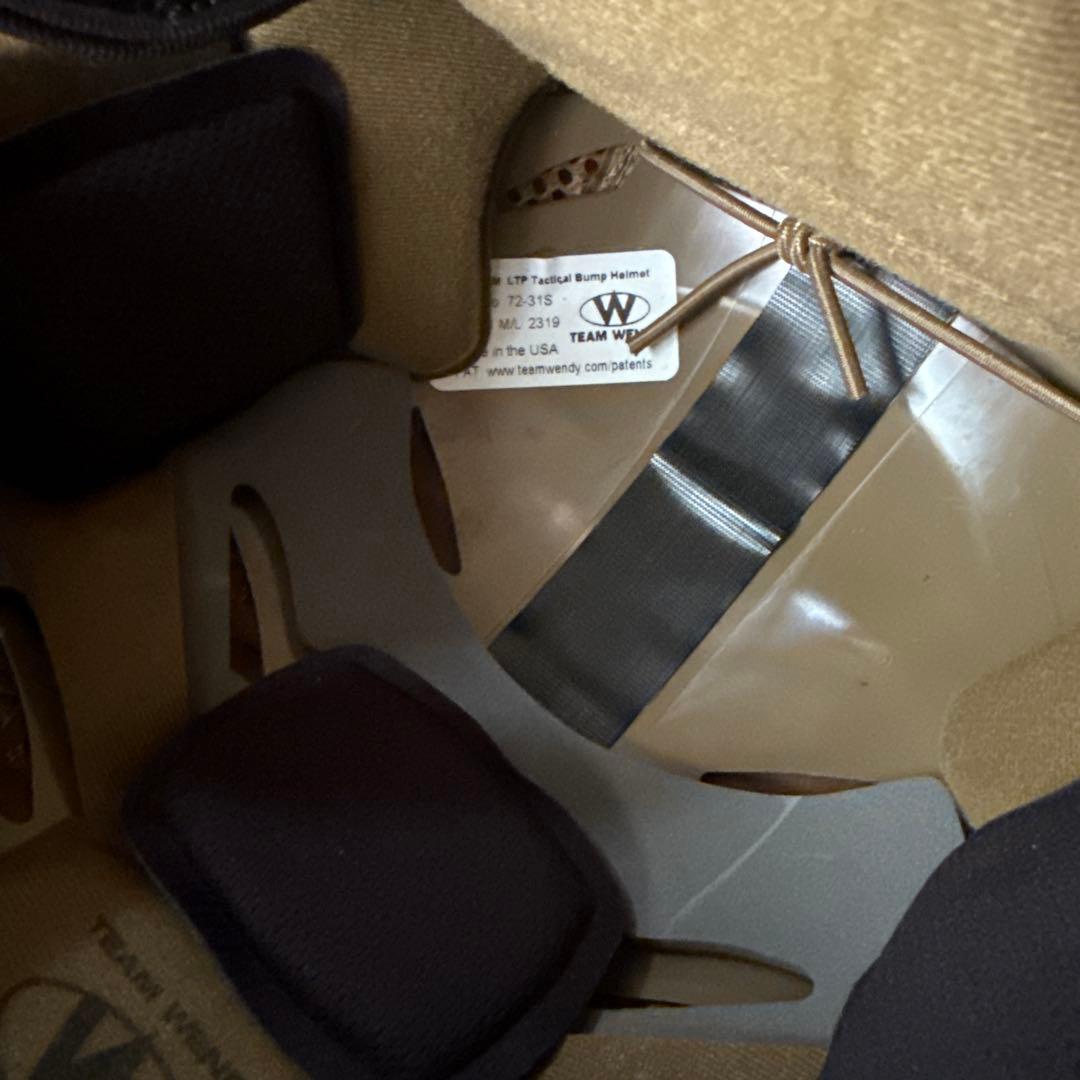 【実物】チームウェンディ　TEAM WENDY ヘルメット
