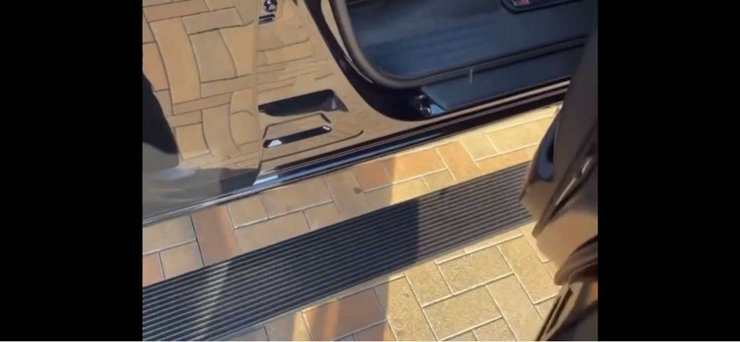 ハイラックスGUN125用　E-BOARD電動サイドステップ【はーちゃん専用】