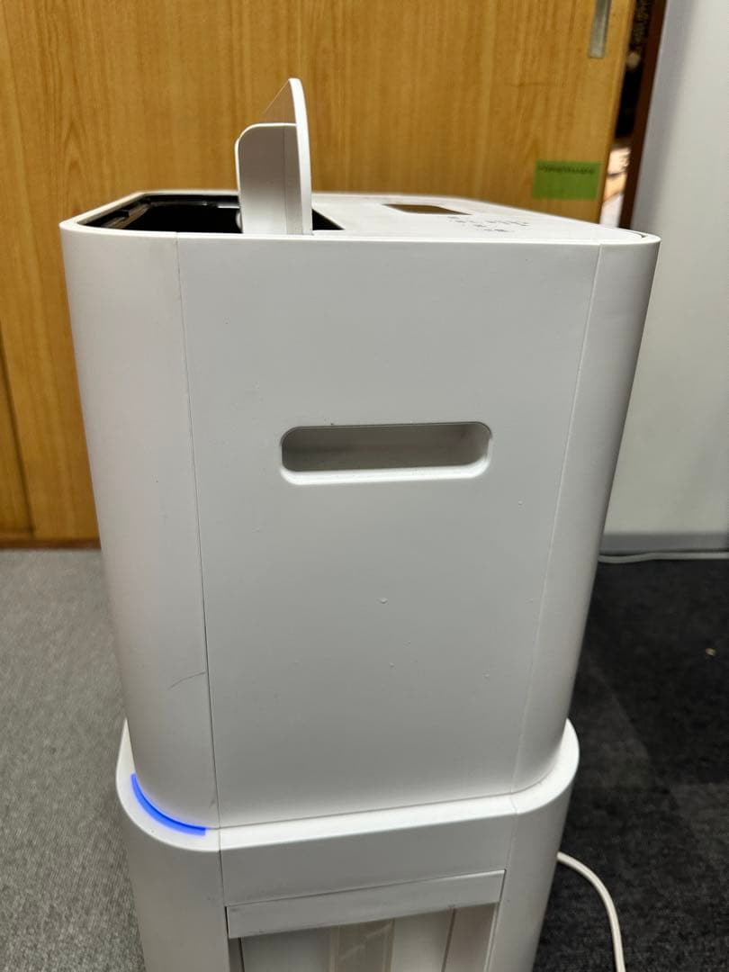 アイリスオーヤマ 空気清浄機能付　除湿機 PD-A140-W　2021年製