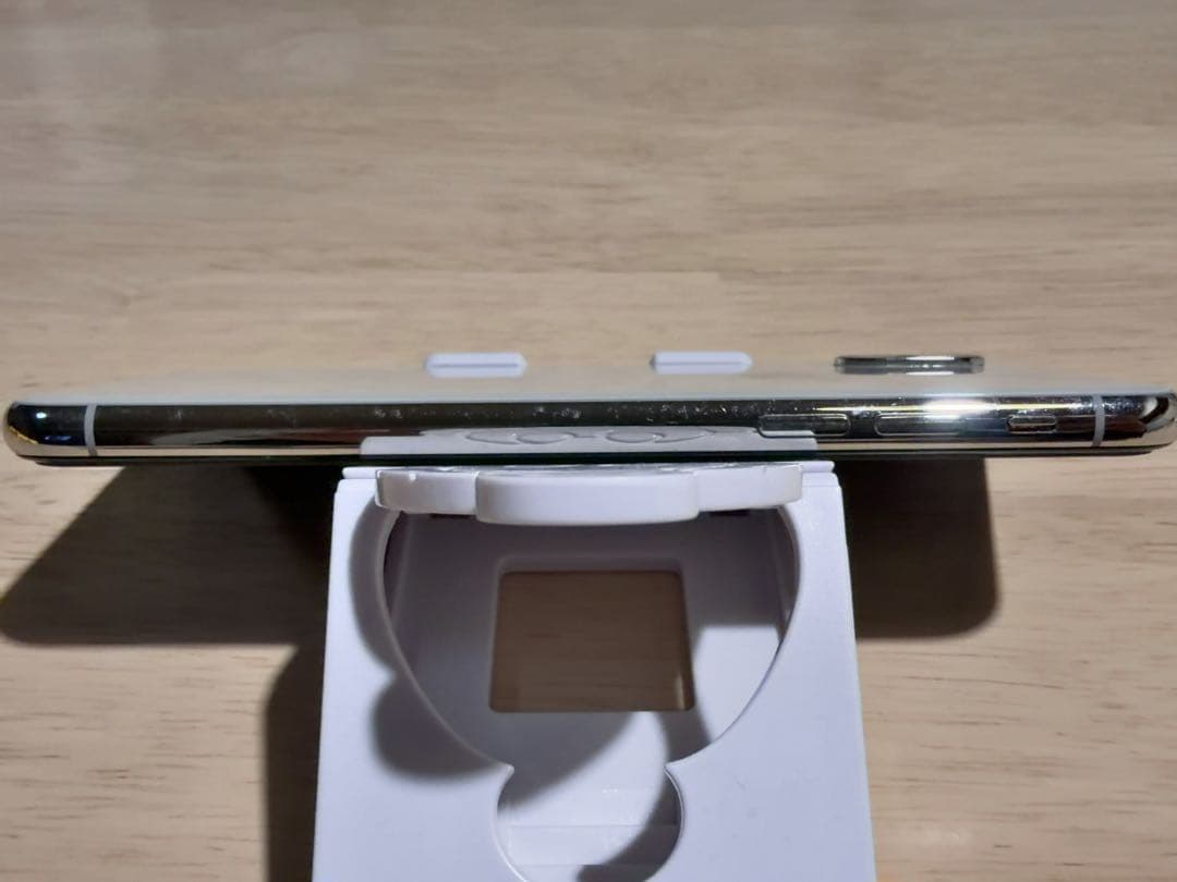 Apple iphonexs 64GBシルバー バッテリ81% SIMロックなし