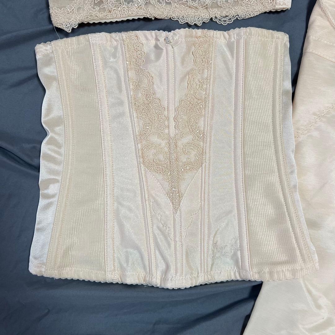 FOUR SIS & CO.ブライダルインナーセット