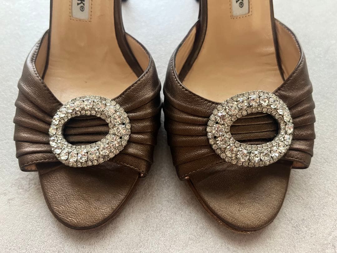 MANOLO BLAHNIK ブラウンオープントゥヒール361/2マノロブラニク