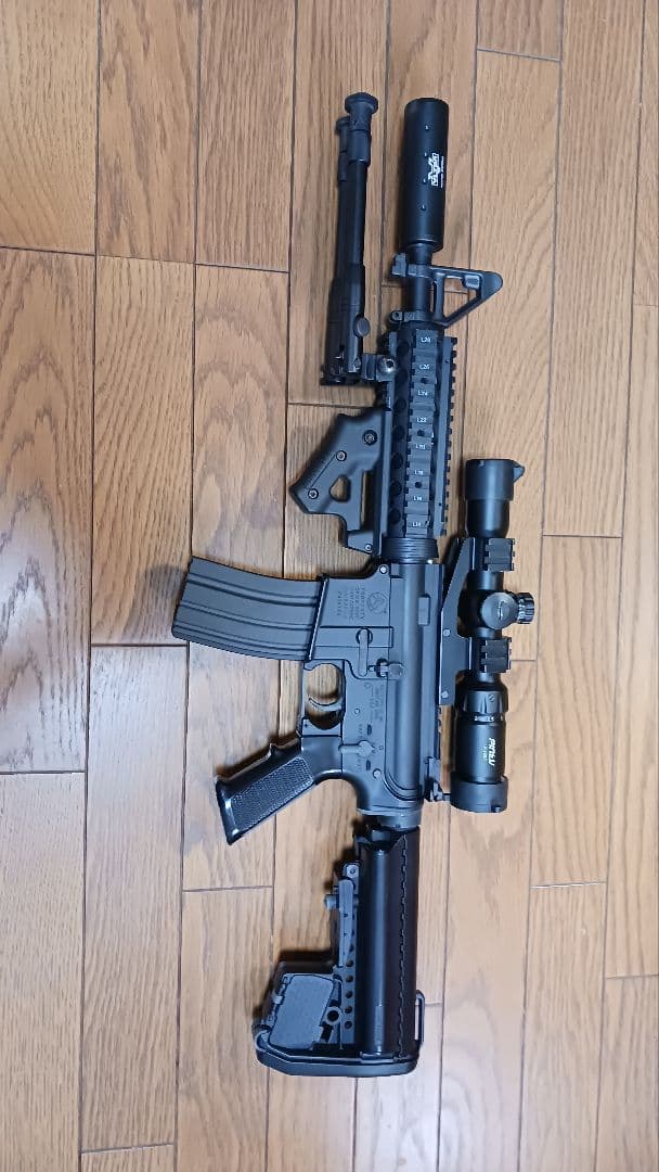 マルイ次世代電動ガン M4CQB