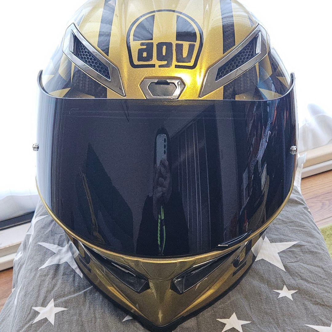 気まぐれ値下げ‼️本日最終日‼️AGV風ゴールドカーボン調 レプリカヘルメット