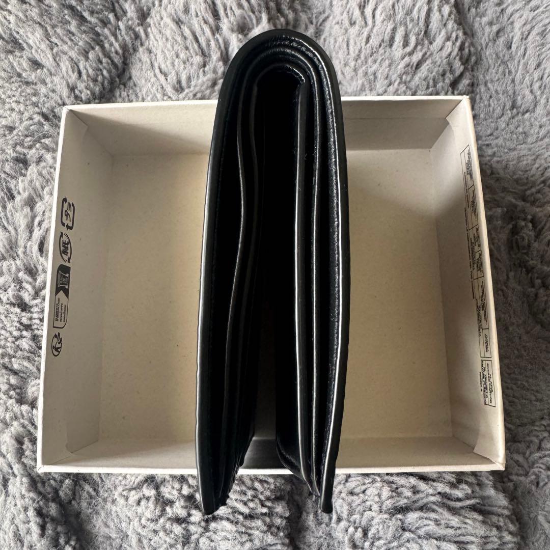 SAINT LAURENT クロコ型押し エンボスレザー 二つ折り財布 ブラック