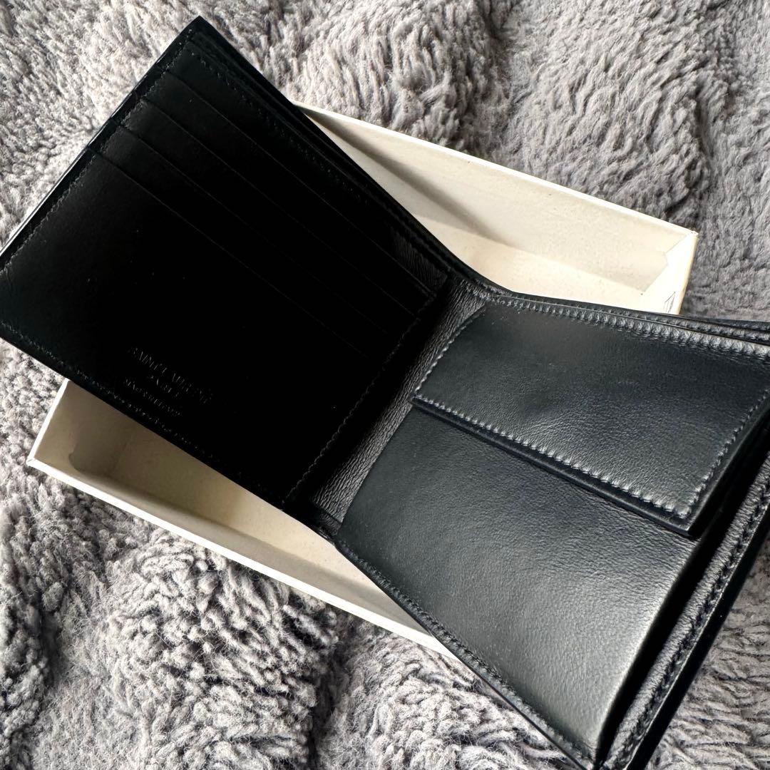 SAINT LAURENT クロコ型押し エンボスレザー 二つ折り財布 ブラック