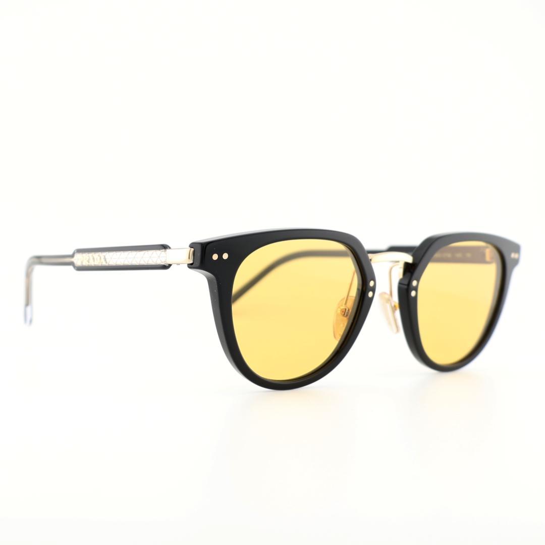 大注目《定価61,820円》PRADA／プラダ　ブラック×ゴールド　サングラス