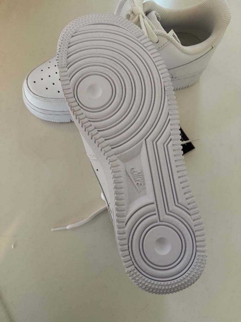 新品 Nike Air Force 1 '07 エアフォースワン 24.5cm