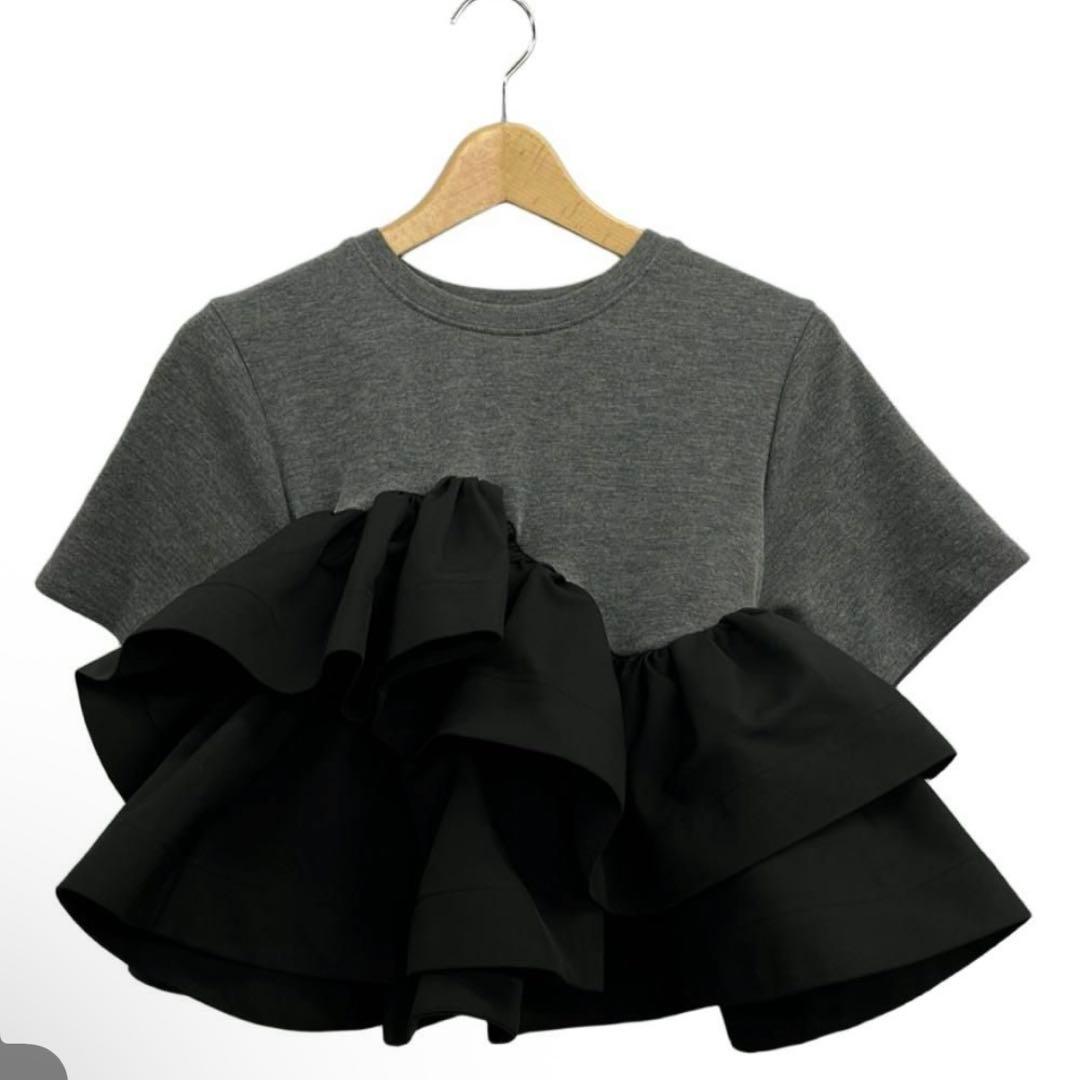 bibiy✴︎正規品　Dora Pepuramu Tee ペプラム　フリル